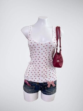 Vintage 2000s Pout White Strawberry Print Ribbed Tank Top